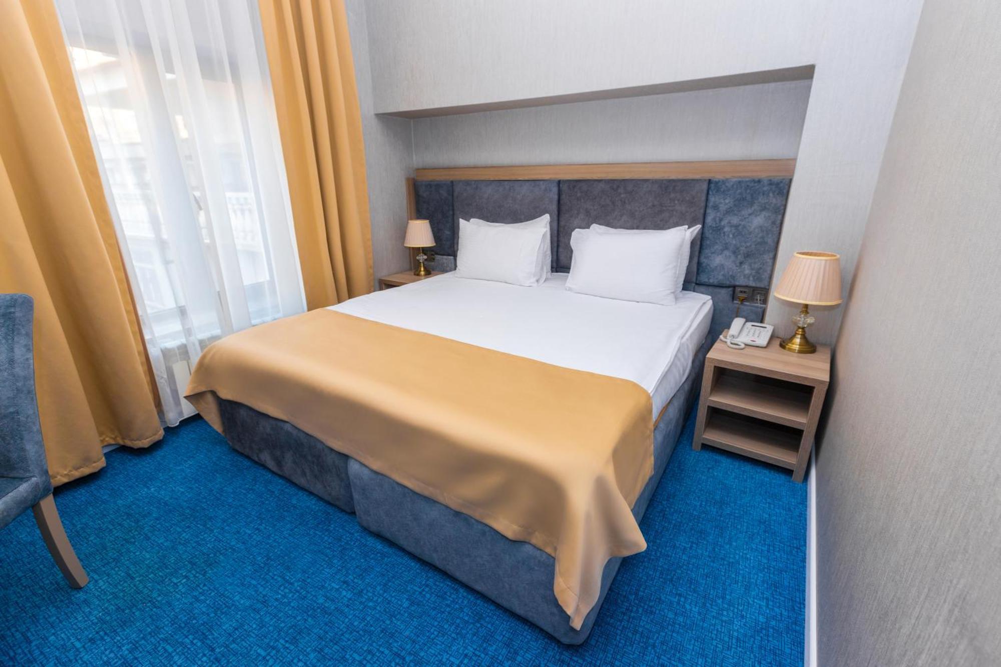 Grand Midway Hotel Baku Exterior photo